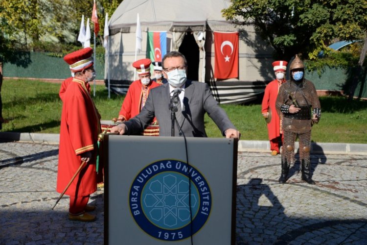 Azerbaycan Devlet Bayrak Gunu Ve Susa Nin Isgalden Kurtulusu Bursa Da Kutlandi Bursada Bugun Bursa Bursa Haber Bursa Haberi Bursa Haberleri Bursa