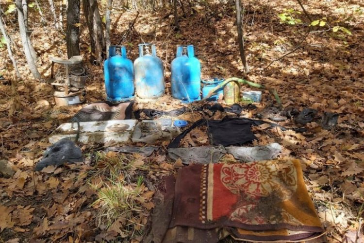 Muş'ta PKK/KCK ter&ouml;r &ouml;rg&uuml;t&uuml;ne ait malzeme ele ge&ccedil;irildi