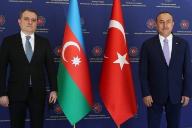Bakan &Ccedil;avuşoğlu, Azerbaycanlı mevkidaşıyla g&ouml;r&uuml;şt&uuml;