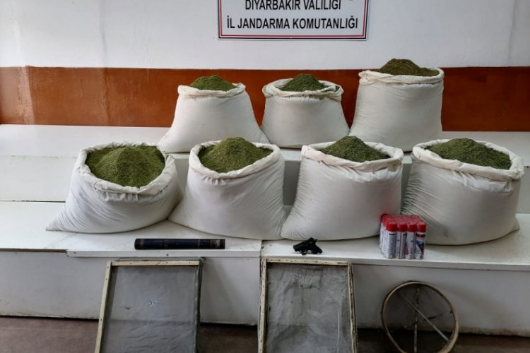 Diyarbakır'da 308 kilo esrar ele ge&ccedil;irildi