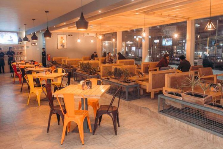 Altaylı: Ben size s&ouml;ylemiş olayım bu hafta restoranlar, kafeler kapanır