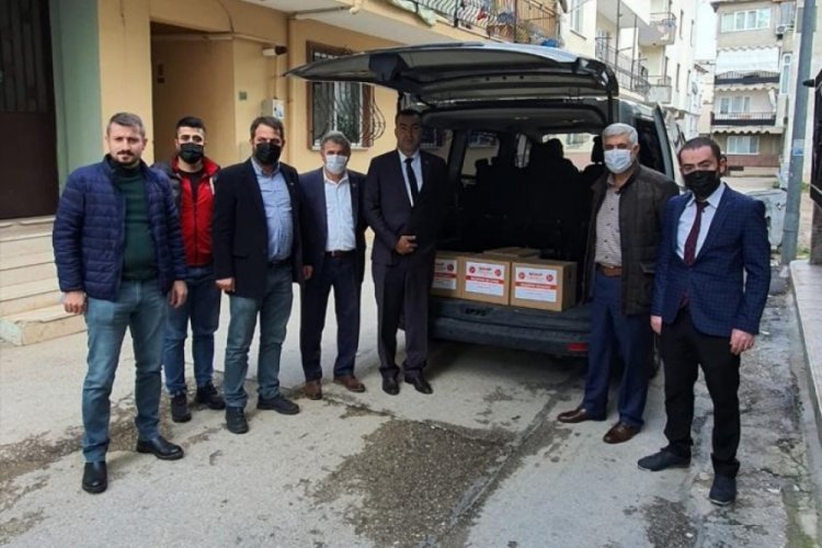 MHP Bursa Osmangazi Teşkilatı'ndan ihtiyaç sahiplerine erzak desteği