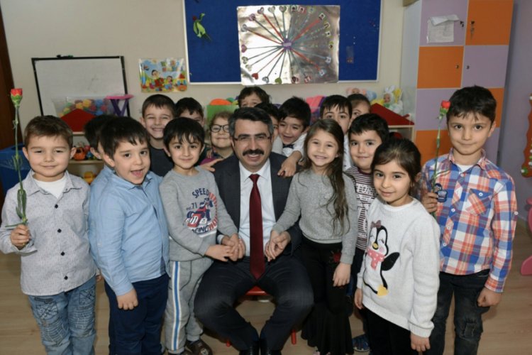 Bursa'da çocuklara gıda desteği