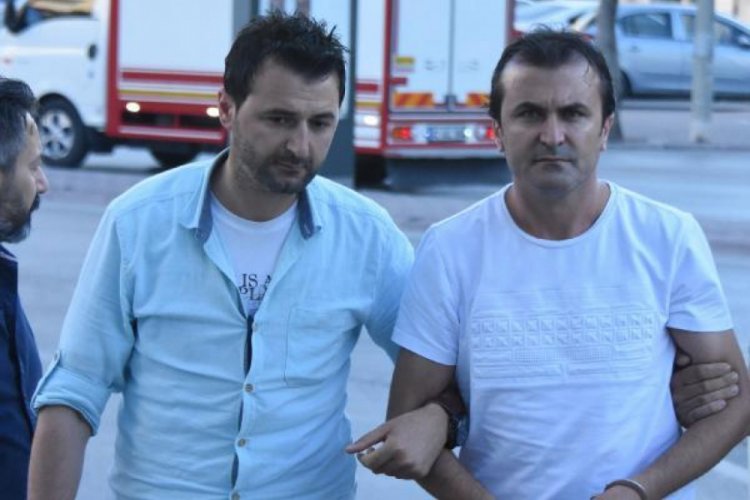 M&uuml;şterilerinin 30 kilo altınıyla ka&ccedil;tı, serbest bırakıldı