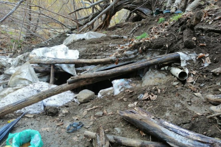 Bitlis'te PKK'ya ait 2 odalı sığınak bulundu