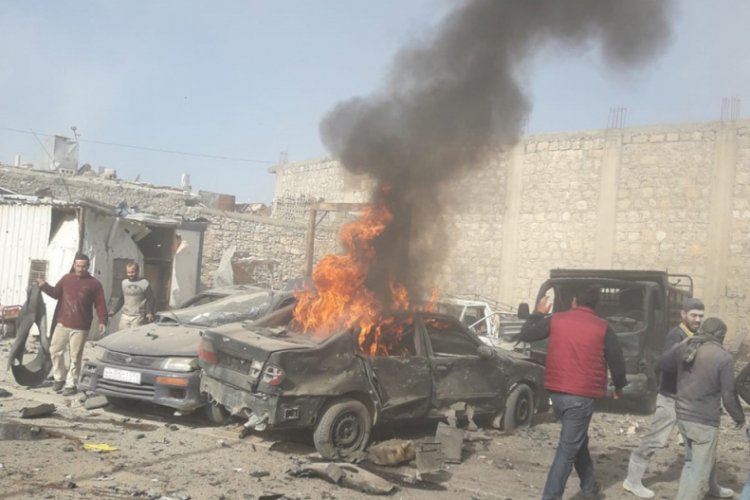 El Bab'da bombalı yüklü araç patladı