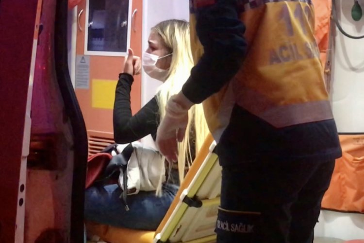 Bursa'da sinir krizi geçiren genç kız, polisi alarma geçirdi