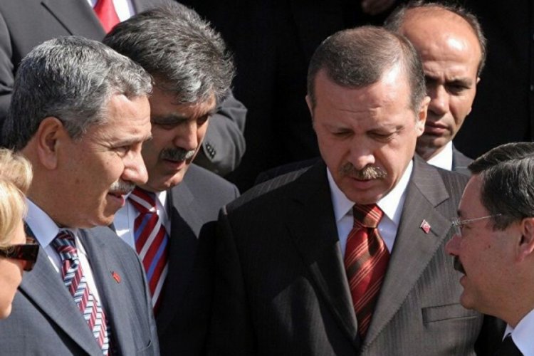 "Arınç'ın istifa talebine Erdoğan 'Peki o zaman' diye karşılık verdi"