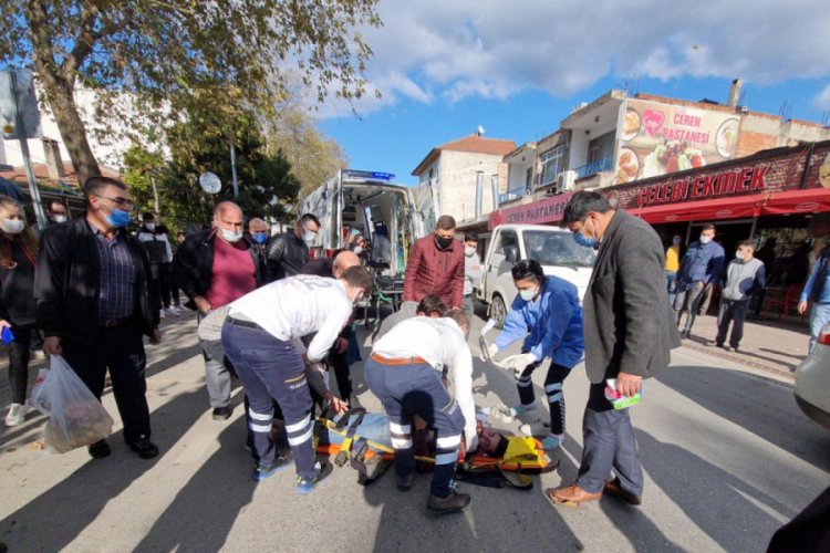 Bursa'da traktör ile motosiklet çarpıştı: 1 yaralı