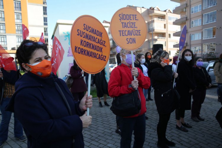 Kadına şiddete karşı Bursa'da seslerini duyurdular: Haklarımızdan ve hayatımızdan vazgeçmiyoruz