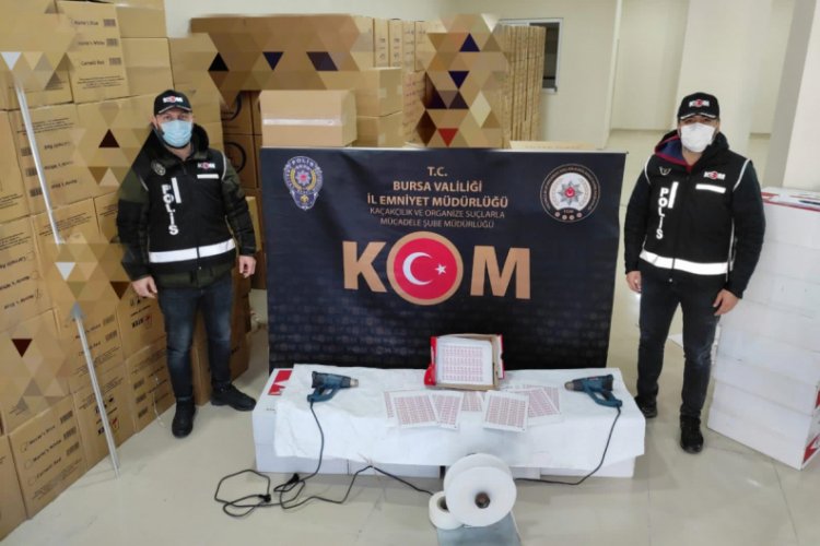 Bursa'da kaçak sigara operasyonunda 2 kişi yakalandı