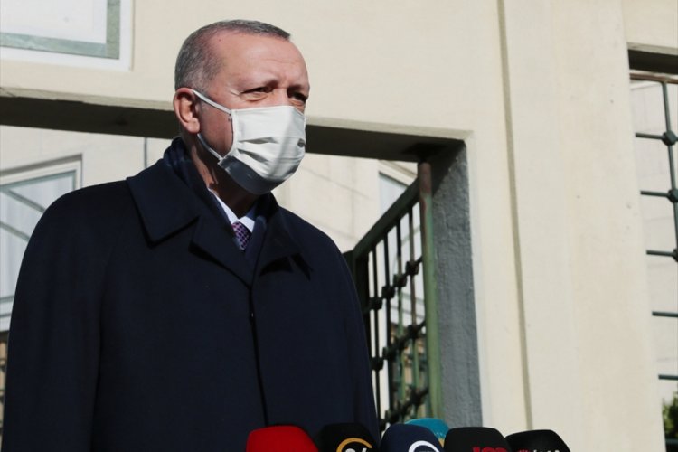 Cumhurbaşkanı Erdoğan, cuma namazı çıkışı konuştu