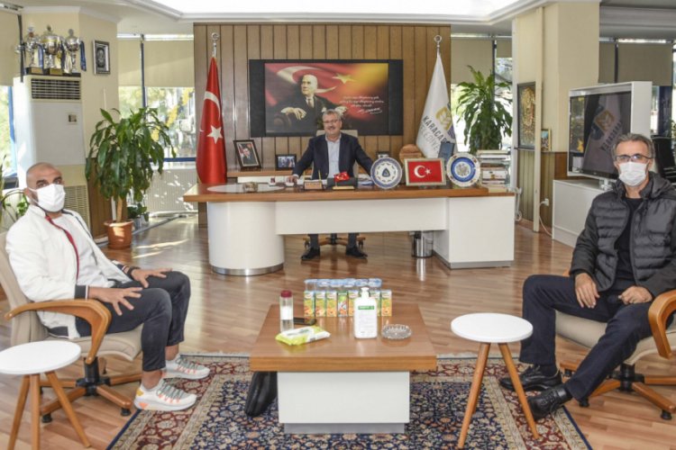 Bursa Karacabey Belediye Başkanı Özkan: "Karacabey'e gönül veren herkes bu takıma destek olmalı"