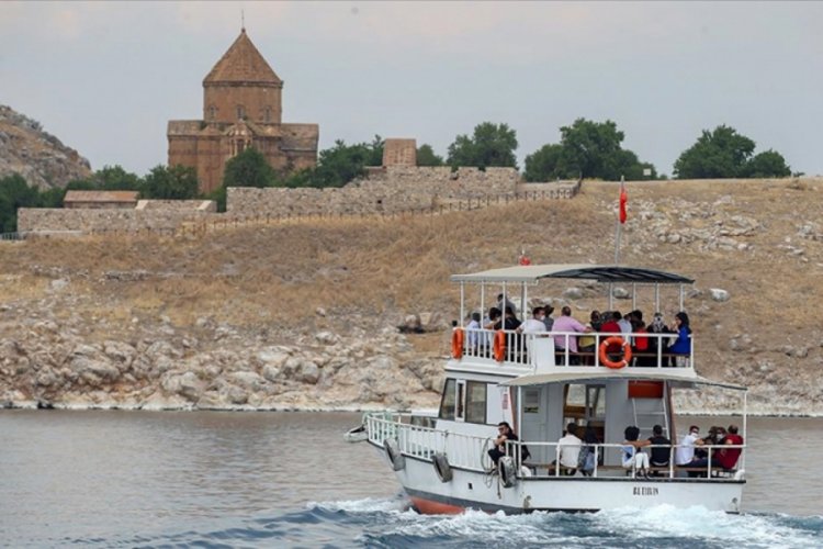 Van'da turizm sekt&ouml;r&uuml;n&uuml;n geliştirilmesine 5 milyon liralık katkı