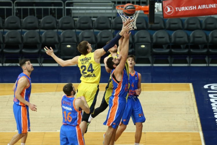 Fenerbahçe Beko: 86 - Valencia Basket: 90