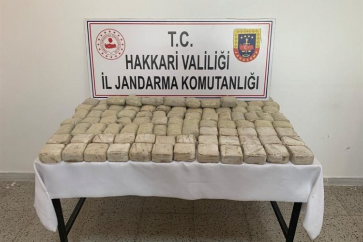 Hakkari'de araziye gizlenmiş 50 kilo eroin ele ge&ccedil;irildi