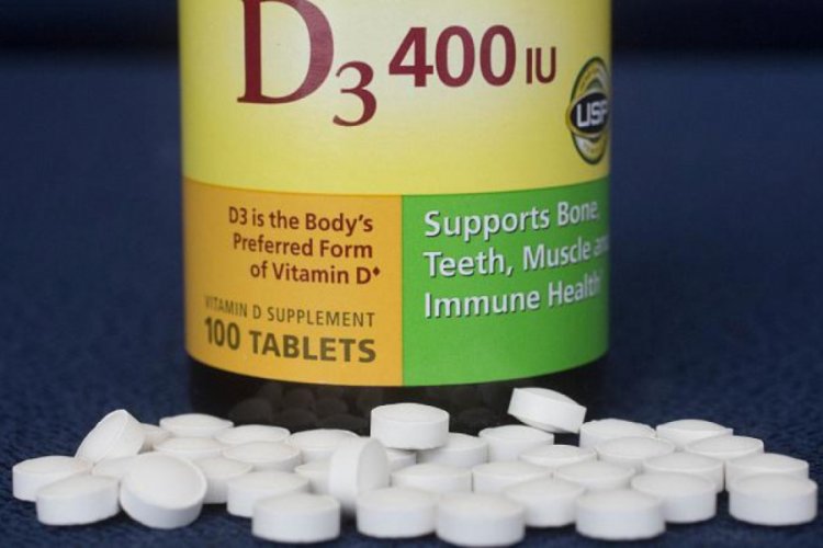 İngiltere'de Covid-19 kısıtlamaları nedeniyle g&uuml;neşsiz kalan halka D vitamini dağıtılacak