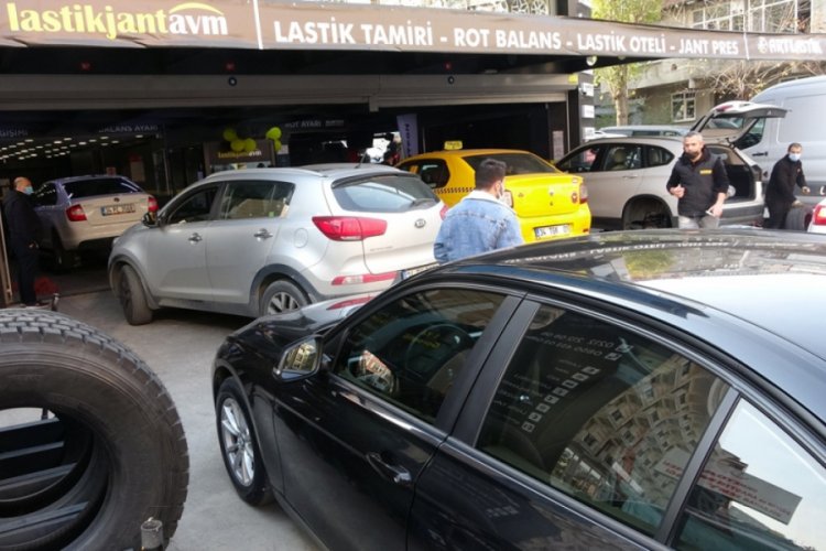 Kış lastiği uygulaması &ouml;ncesi oto lastik&ccedil;ilerde yoğunluk