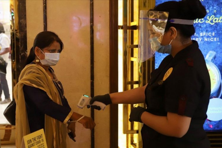 Hindistan'da Kovid-19 vaka ve &ouml;l&uuml; sayılarında değişiklik yaşanmıyor