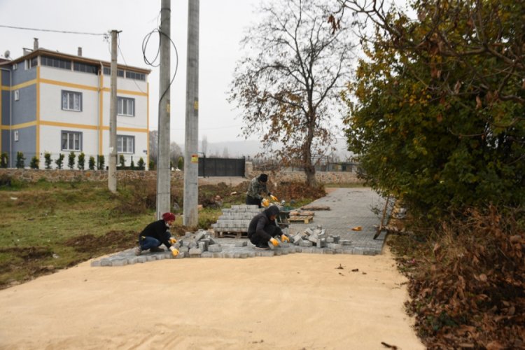 Bursa İneg&ouml;l'de yol yapım &ccedil;alışmaları devam ediyor