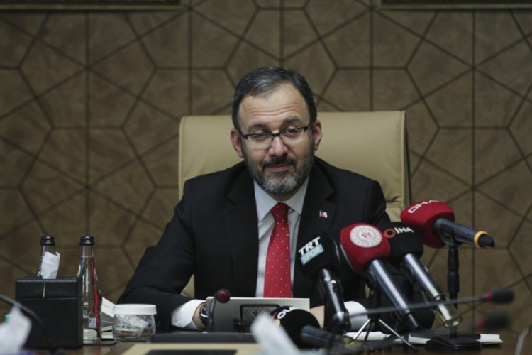 Bakan Kasapoğlu, Ritmik Cimnastik Milli Takımı'nı kabul etti
