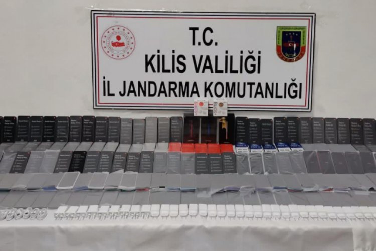 Kilis'te 201 ka&ccedil;ak cep telefonu ele ge&ccedil;irildi
