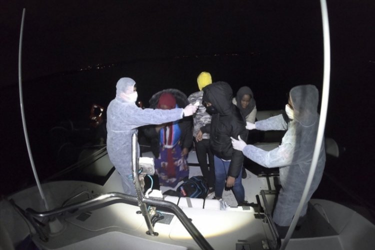 İzmir açıklarındaki 37 sığınmacı kurtarıldı