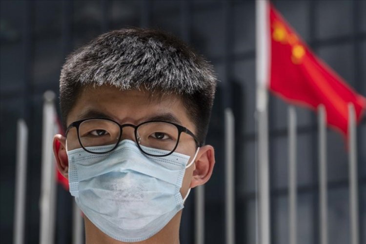 Hong Konglu aktivist Joshua Wong 13 bu&ccedil;uk ay hapis cezasına &ccedil;arptırıldı