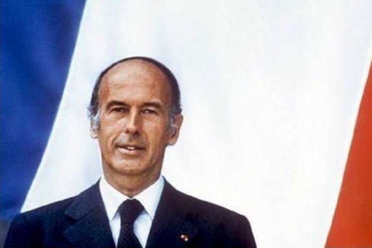 Eski Fransa Cumhurbaşkanı d'Estaing koronavirüsten hayatını kaybetti