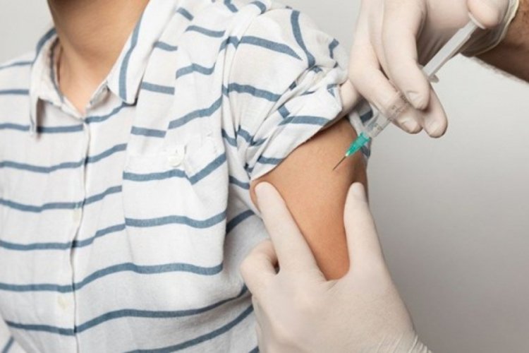 Pfizer/BioNTech aşısını alan gönüller aşının yan etkilerini anlattı