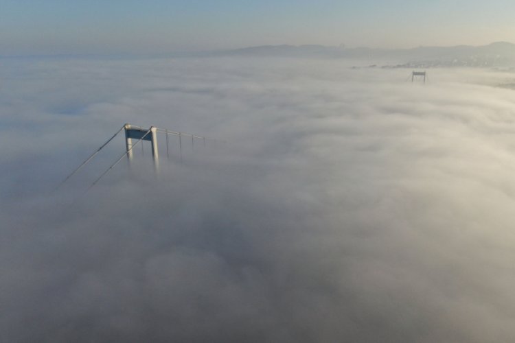 FSM Köprüsü'nde büyüleyen sis manzarası drone ile görüntülendi