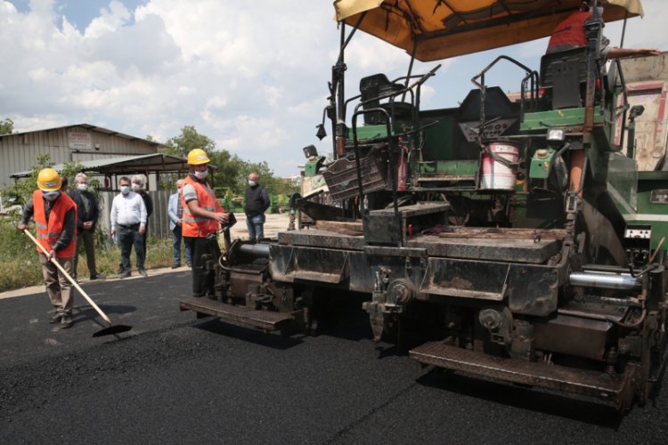 Bursa Nilüfer'de asfalt çalışmaları aralıksız sürüyor