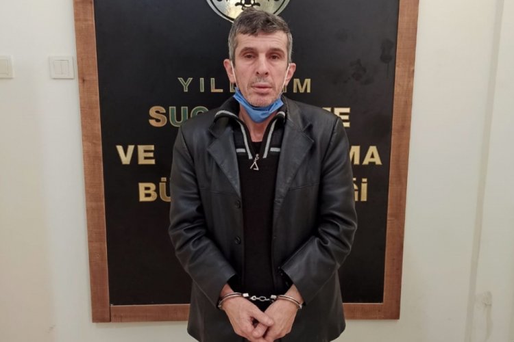 Bursa'da 12 yıldır firari olan dolandırıcı arkadaşının iş yerinde yakalandı