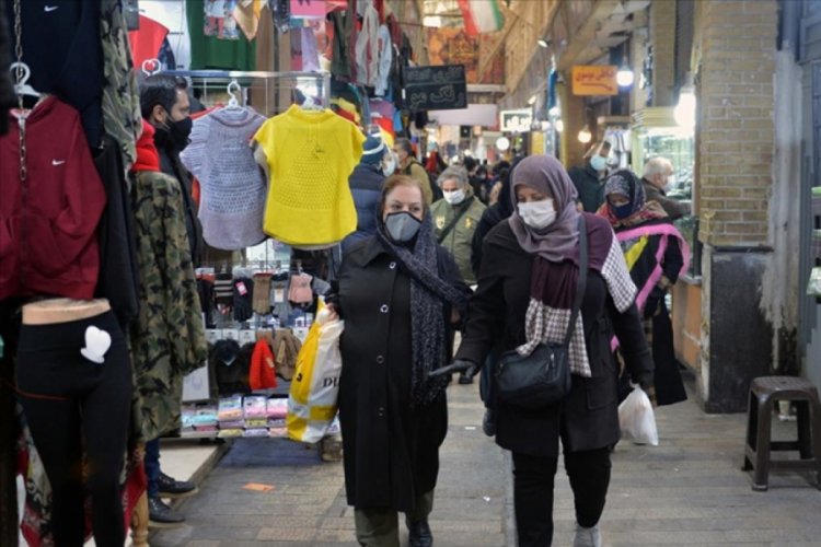İran'da 2 haftalık kısıtlamanın ardından esnaf yeniden kepenk açtı