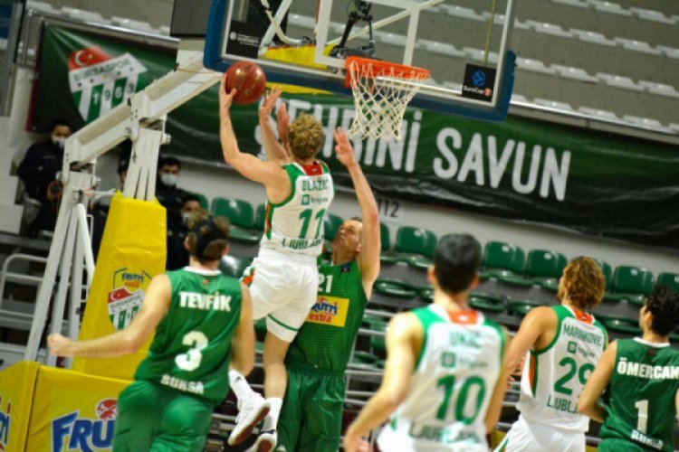 Frutti Extra Bursaspor'da bir oyuncunun Kovid-19 testi pozitif &ccedil;ıktı
