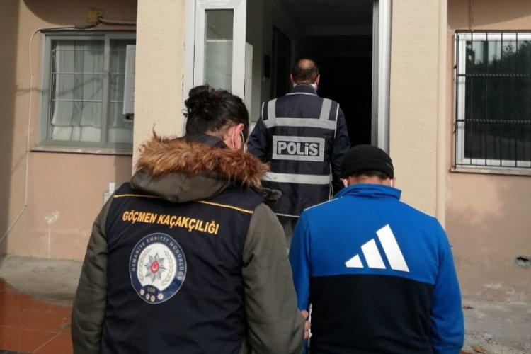 T&uuml;rkiye'ye yasa dışı giren Suriyeli saklandığı barakada yakalandı