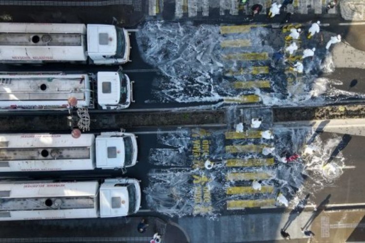 Nevşehir'de caddeler yıkandı: 'Foşurdatma mevsimini başlatıyoruz'