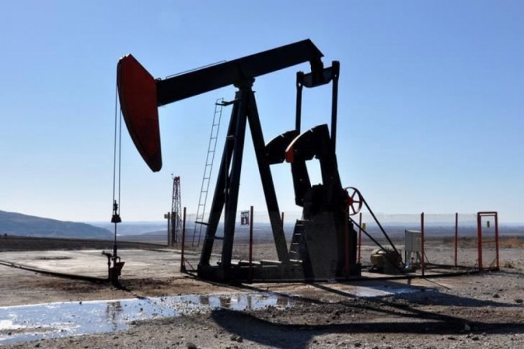 Brent petrol&uuml;n varili 49,10 dolar