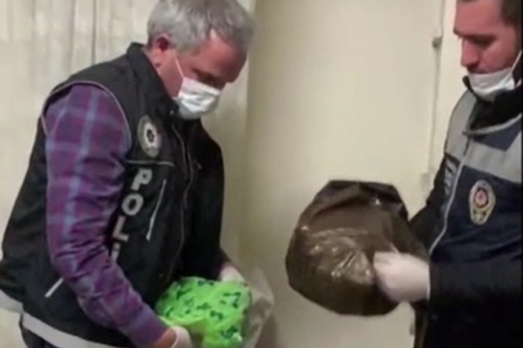 Eş zamanlı operasyonlarda 320 kilo uyuşturucu ele ge&ccedil;irildi