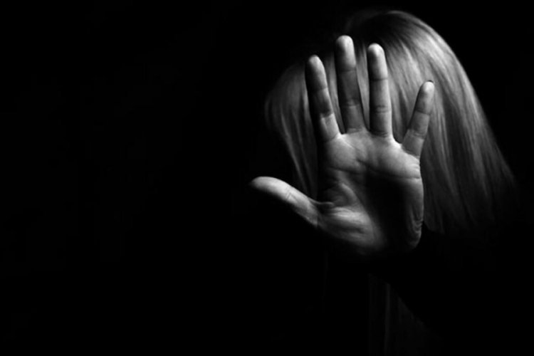 K&uuml;&ccedil;&uuml;k kıza 27 kişinin tecav&uuml;z ettiği iddia edilmişti! Erkek arkadaşı tutuklandı