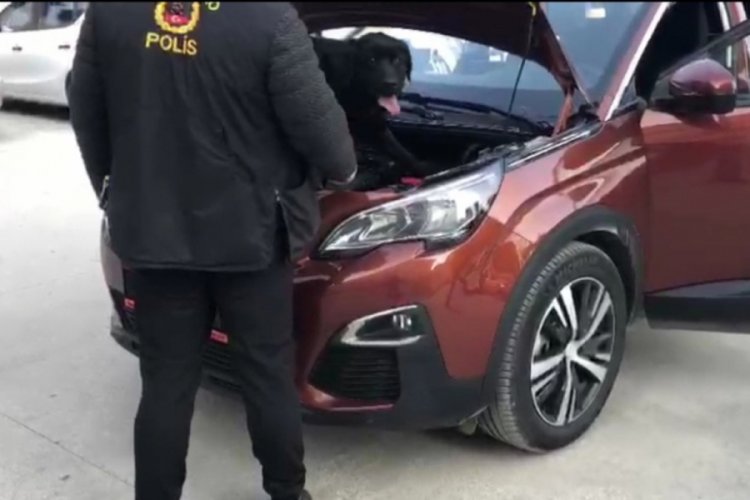 Al&uuml;minyum folyoyla gizlenen uyuşturucu 'Gece'ye takıldı
