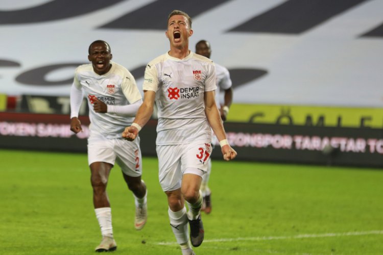 Hakan Arslan ligdeki ilk gol&uuml;n&uuml; attı