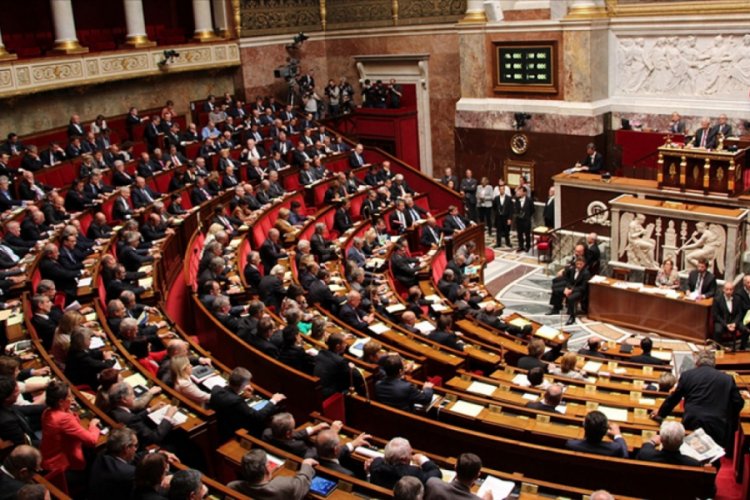 Fransa'da Ulusal Meclis, Senato'nun Senegal ve Benin k&uuml;lt&uuml;rel mirasının iadesi kararını onayladı