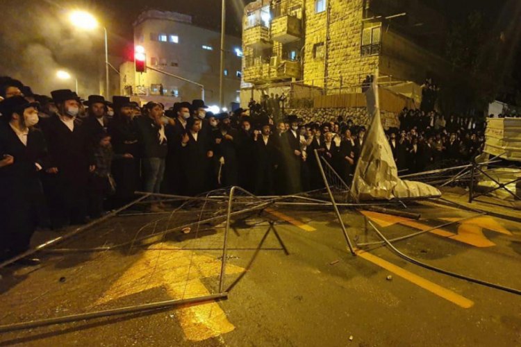 Kud&uuml;s'te Haredi Yahudileri ile İsrail polisi arasında şiddetli &ccedil;atışma