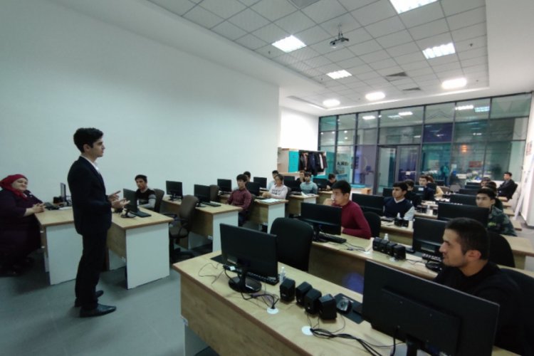 TİKA, Tacikistan'da Yazılım Eğitim Merkezi kurdu