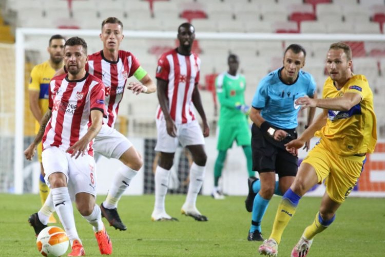 Maccabi - Sivasspor ma&ccedil;ını Andris Treimanis y&ouml;netecek