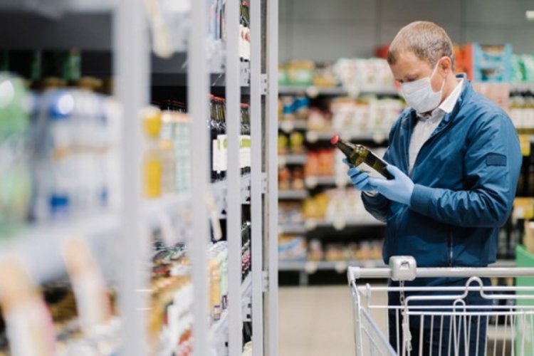 Sokağa &ccedil;ıkma yasağında marketlerde alkol satışı yapılmayacak