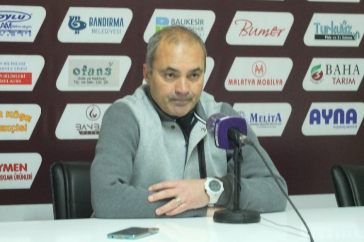 Bandırmaspor Teknik Direkt&ouml;r&uuml; Erkan S&ouml;zeri: Hakem triosunu tebrik ediyorum