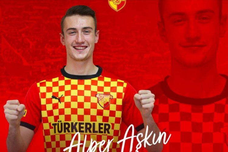 G&ouml;ztepe, gen&ccedil; oyuncusu Alper Aşkın ile profesyonel s&ouml;zleşme imzaladı
