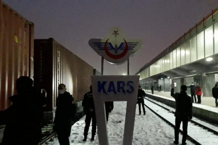 T&uuml;rkiye'den &Ccedil;in'e giden ilk ihracat treni Kars'tan G&uuml;rcistan'a hareket etti